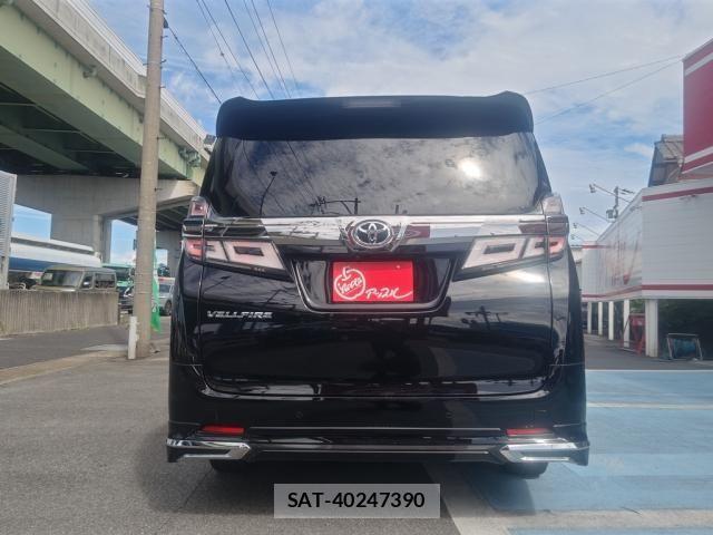 Toyota VELLFIRE 2019-10 8884504-1