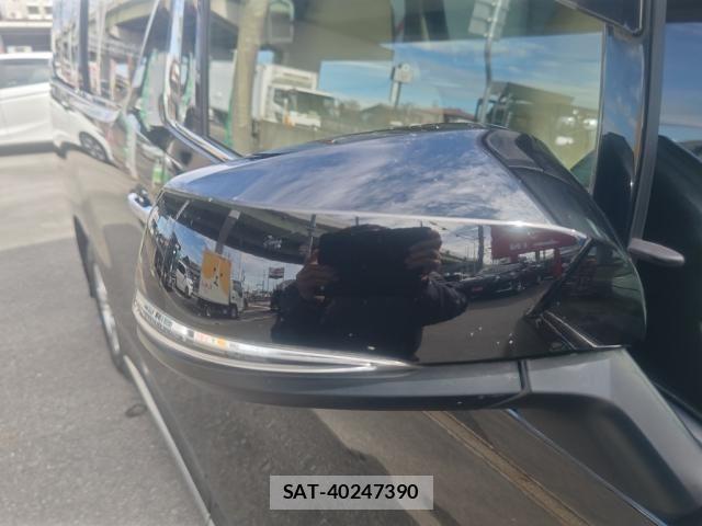 Toyota VELLFIRE 2019-10 8884504-19