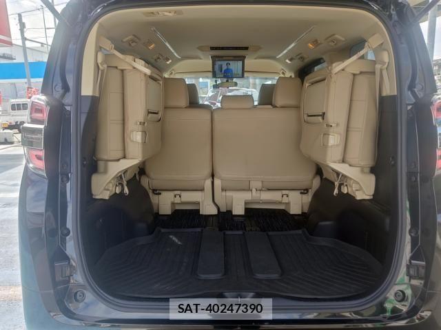 Toyota VELLFIRE 2019-10 8884504-22