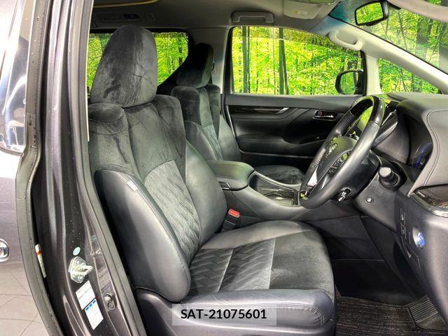 Toyota VELLFIRE 2015-02 5881390-8