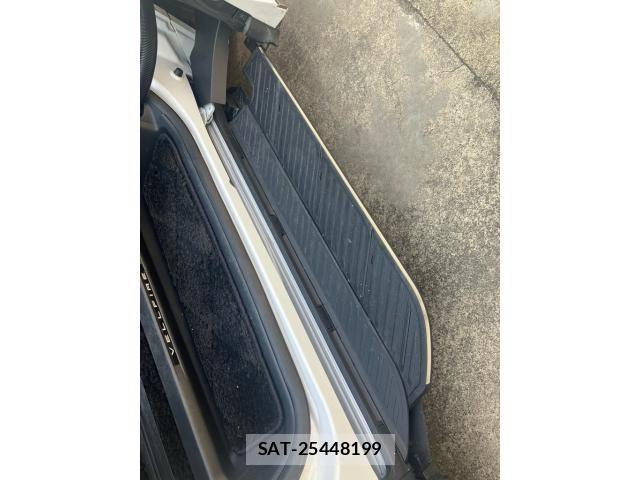 Toyota VELLFIRE 2024-01 6021610-10