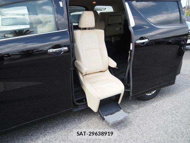 Toyota VELLFIRE 2018-03 6678542-10