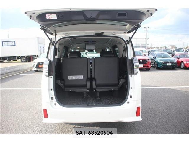 Toyota VELLFIRE 2019-03 6682934-26