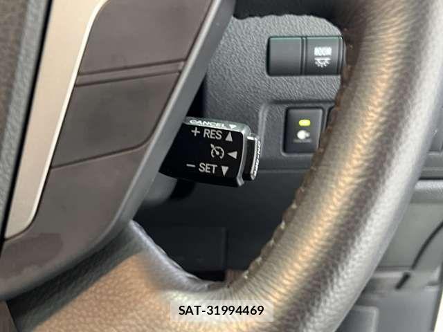 Toyota VELLFIRE 2013-08 6817703-8