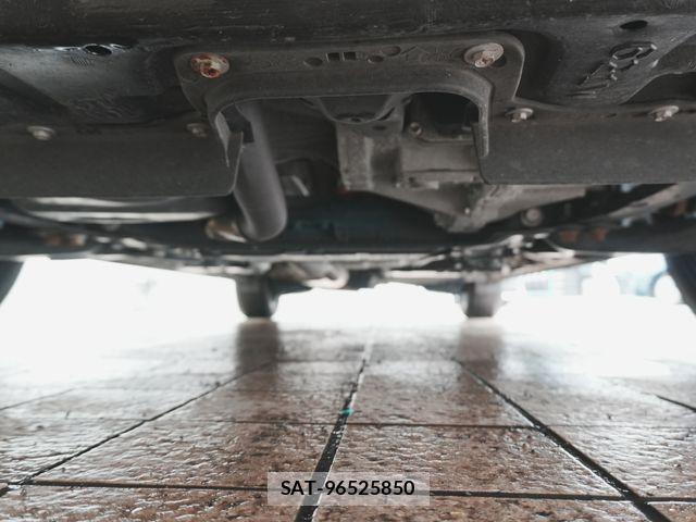 Toyota VELLFIRE 2017-03 7061125-13