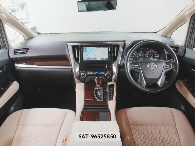 Toyota VELLFIRE 2017-03 7061125-1