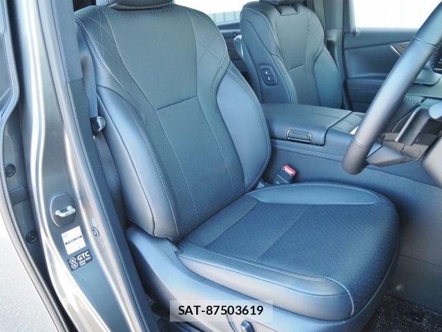Toyota VELLFIRE 2025-10 7226348-11