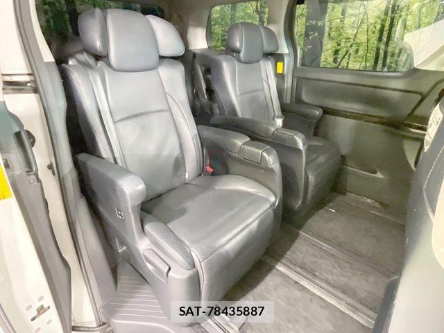 Toyota VELLFIRE 2013-06 7226334-9