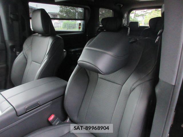 Toyota VELLFIRE 2025-10 7252643-12