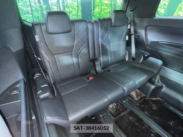 Toyota VELLFIRE 2023-09 7330758-9