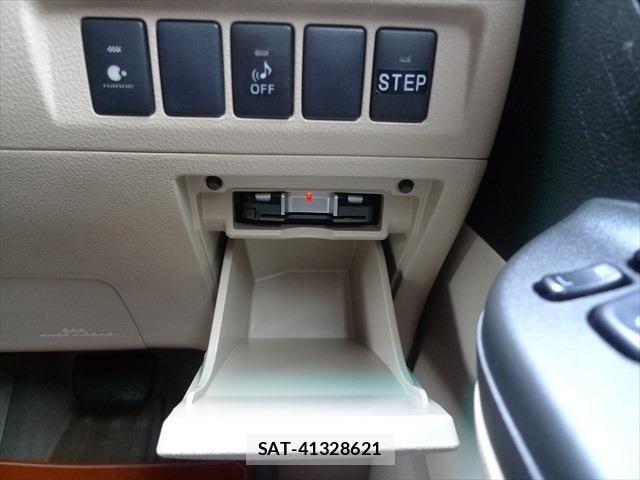 Toyota VELLFIRE 2014-03 7394576-26