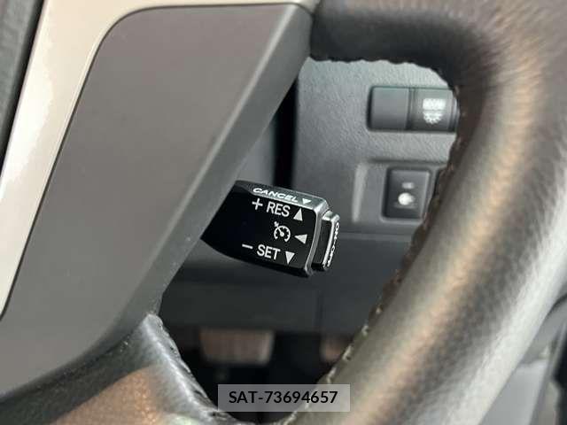 Toyota VELLFIRE 2013-09 7458499-6