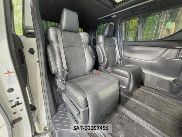 Toyota VELLFIRE 2021-01 7458497-8