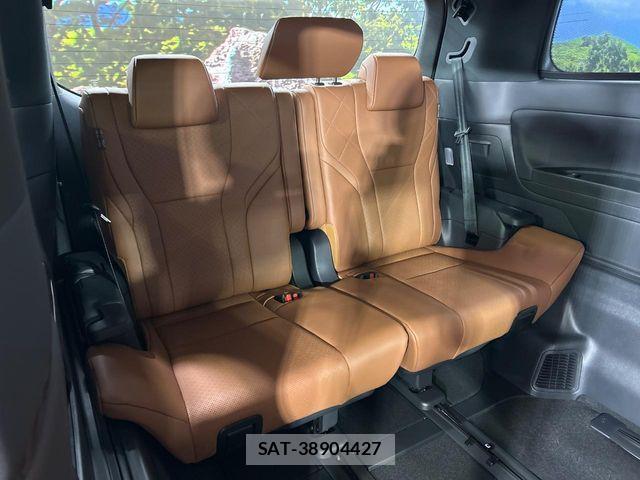 Toyota VELLFIRE 2026-05 7730037-9