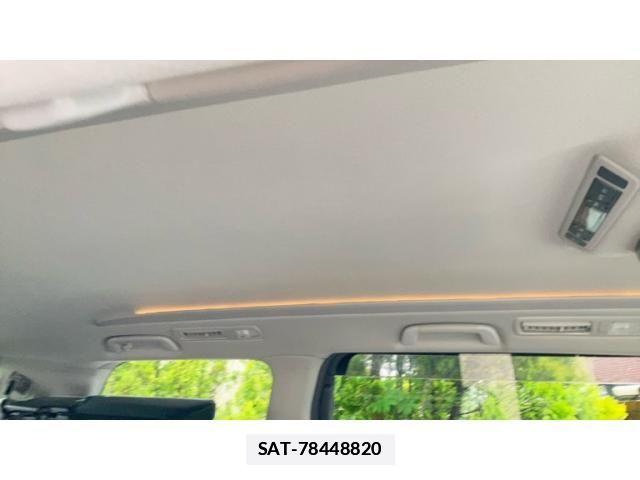 Toyota VELLFIRE 2012-06 7789979-17