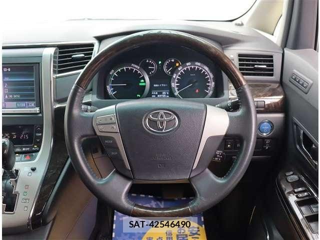 Toyota VELLFIRE 2013-07 7789980-18