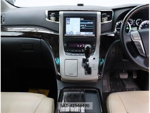Toyota VELLFIRE 2013-07 7789980-1