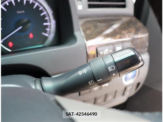 Toyota VELLFIRE 2013-07 7789980-21