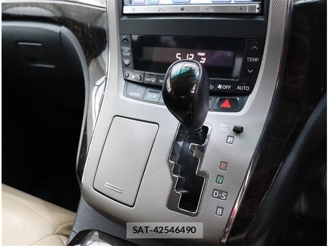 Toyota VELLFIRE 2013-07 7789980-8