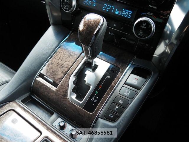 Toyota VELLFIRE 2021-02 7880132-28