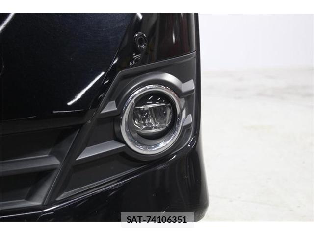 Toyota VELLFIRE 2017-06 7880141-15