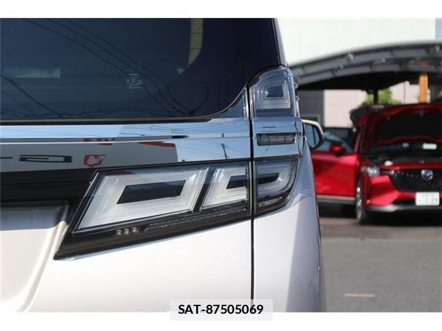 Toyota VELLFIRE 2019-10 7981383-12