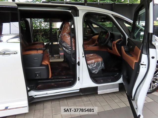 Toyota VELLFIRE 2026-03 8038863-12