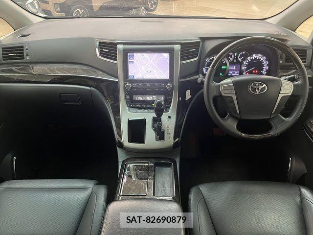 Toyota VELLFIRE 2012-10 8102355-1