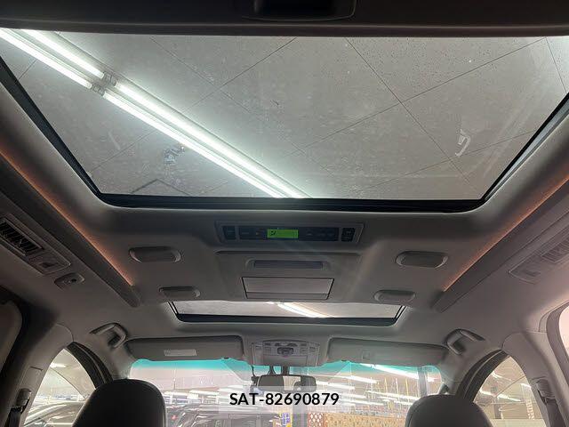 Toyota VELLFIRE 2012-10 8102355-21