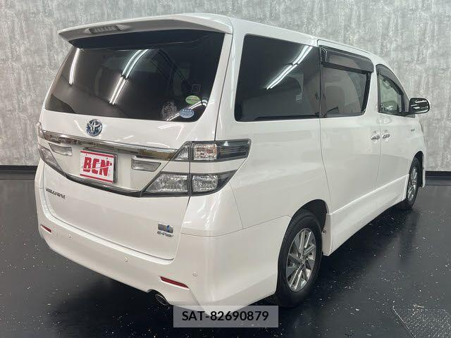 Toyota VELLFIRE 2012-10 8102355-2