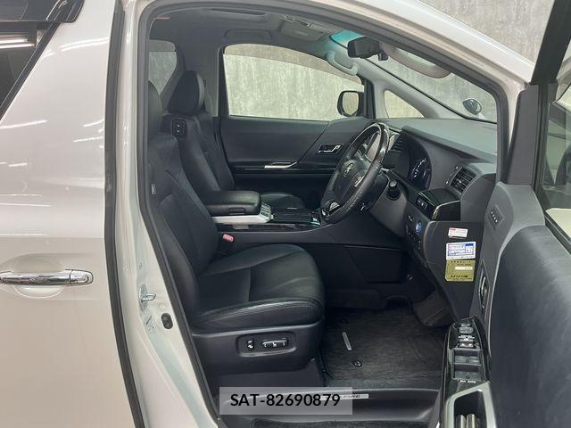 Toyota VELLFIRE 2012-10 8102355-3