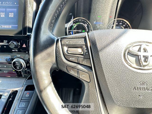 Toyota VELLFIRE 2018-04 8102354-24
