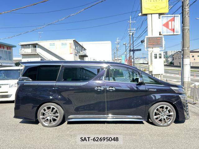Toyota VELLFIRE 2018-04 8102354-2