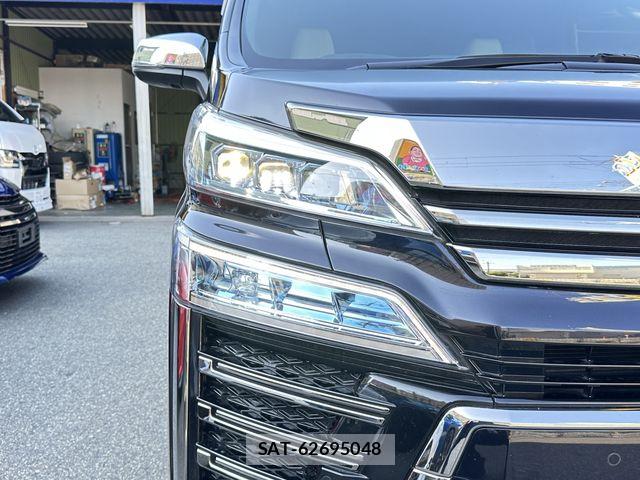 Toyota VELLFIRE 2018-04 8102354-6