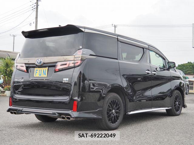 Toyota VELLFIRE 2022-04 8102356-4
