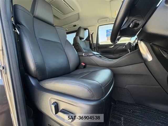 Toyota VELLFIRE 2020-02 8132760-16