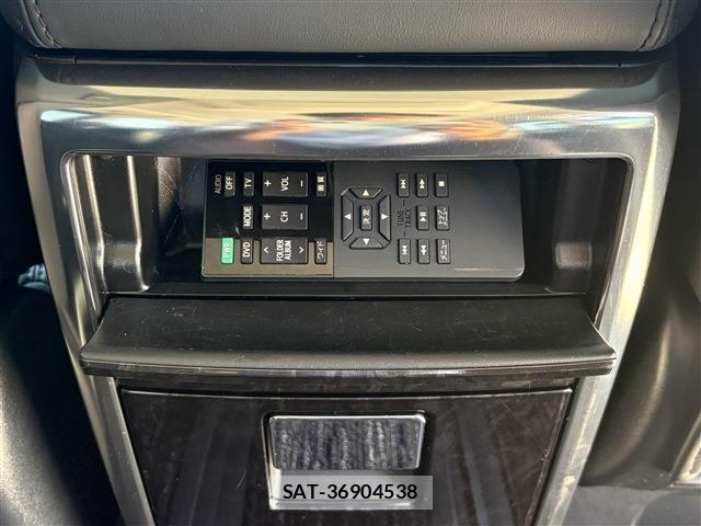 Toyota VELLFIRE 2020-02 8132760-24
