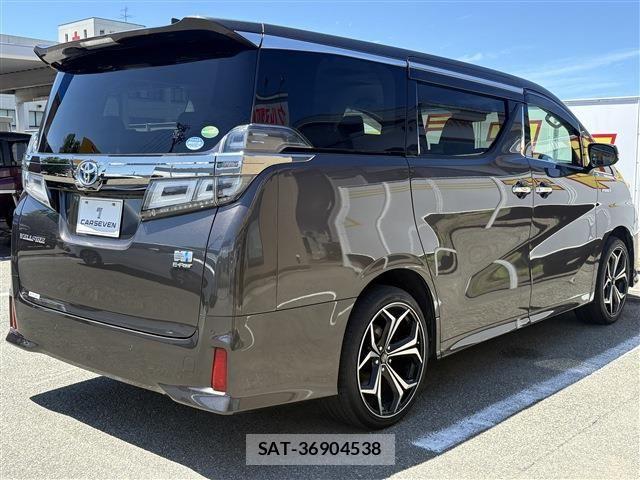Toyota VELLFIRE 2020-02 8132760-6