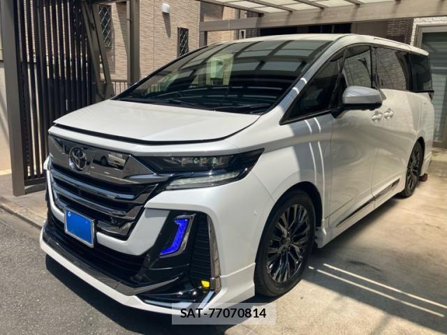 Toyota VELLFIRE 2023-10 8132744-0