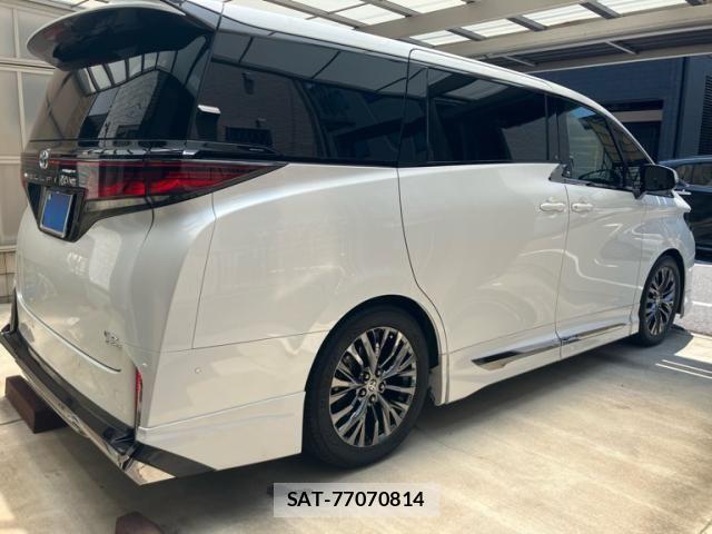 Toyota VELLFIRE 2023-10 8132744-4
