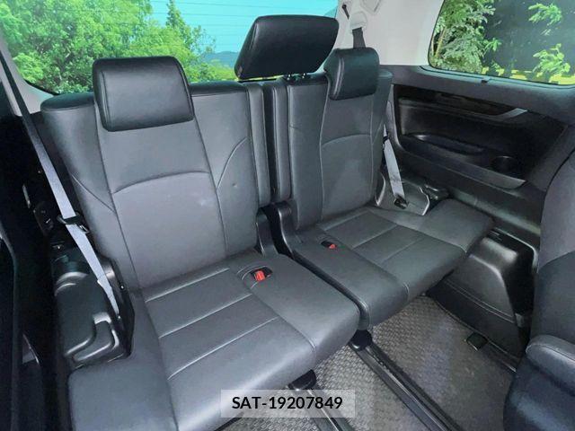 Toyota VELLFIRE 2016-03 8132759-11
