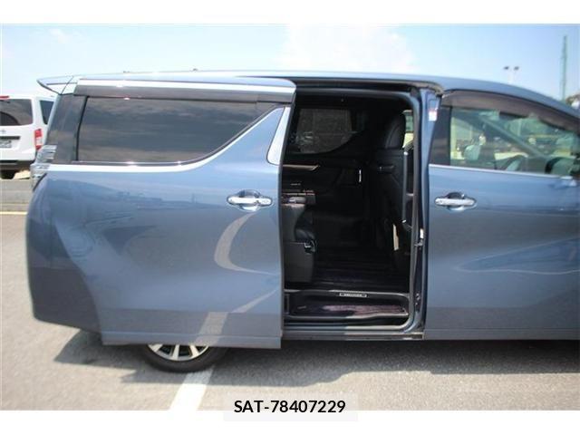 Toyota VELLFIRE 2017-11 8146901-17