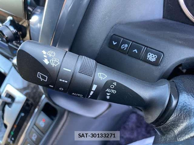 Toyota VELLFIRE 2020-10 8210743-16