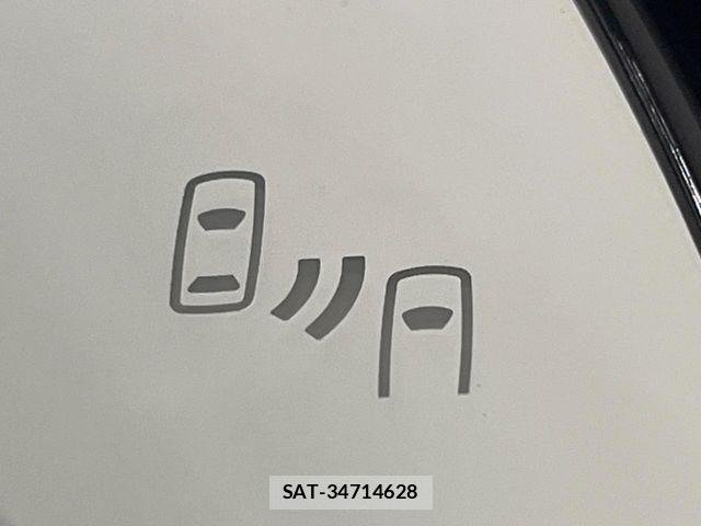 Toyota VELLFIRE 2018-10 8210747-2