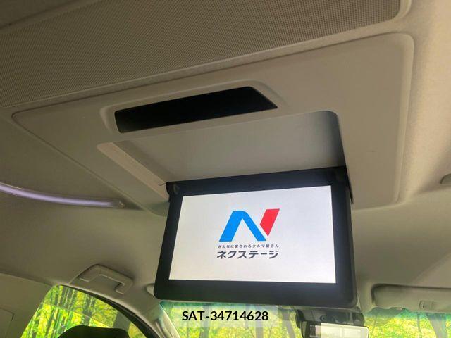 Toyota VELLFIRE 2018-10 8210747-3