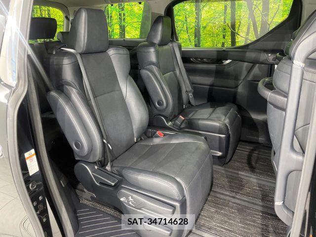 Toyota VELLFIRE 2018-10 8210747-8