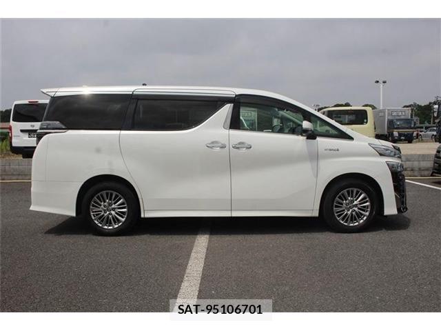 Toyota VELLFIRE 2019-09 8210748-14
