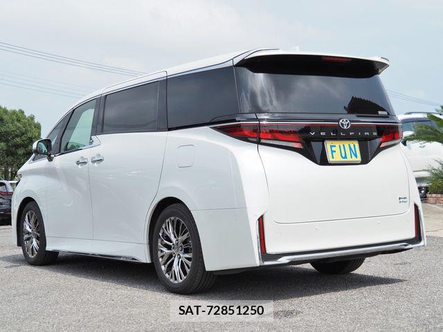 Toyota VELLFIRE 2025-06 8210744-5