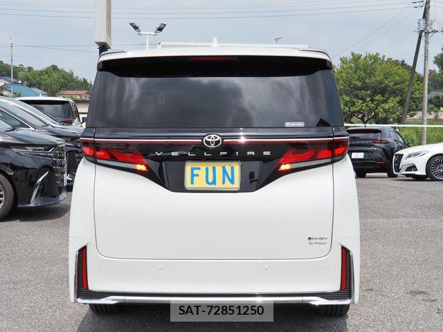 Toyota VELLFIRE 2025-06 8210744-6