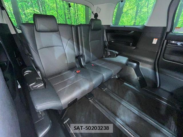 Toyota VELLFIRE 2019-08 8210745-10